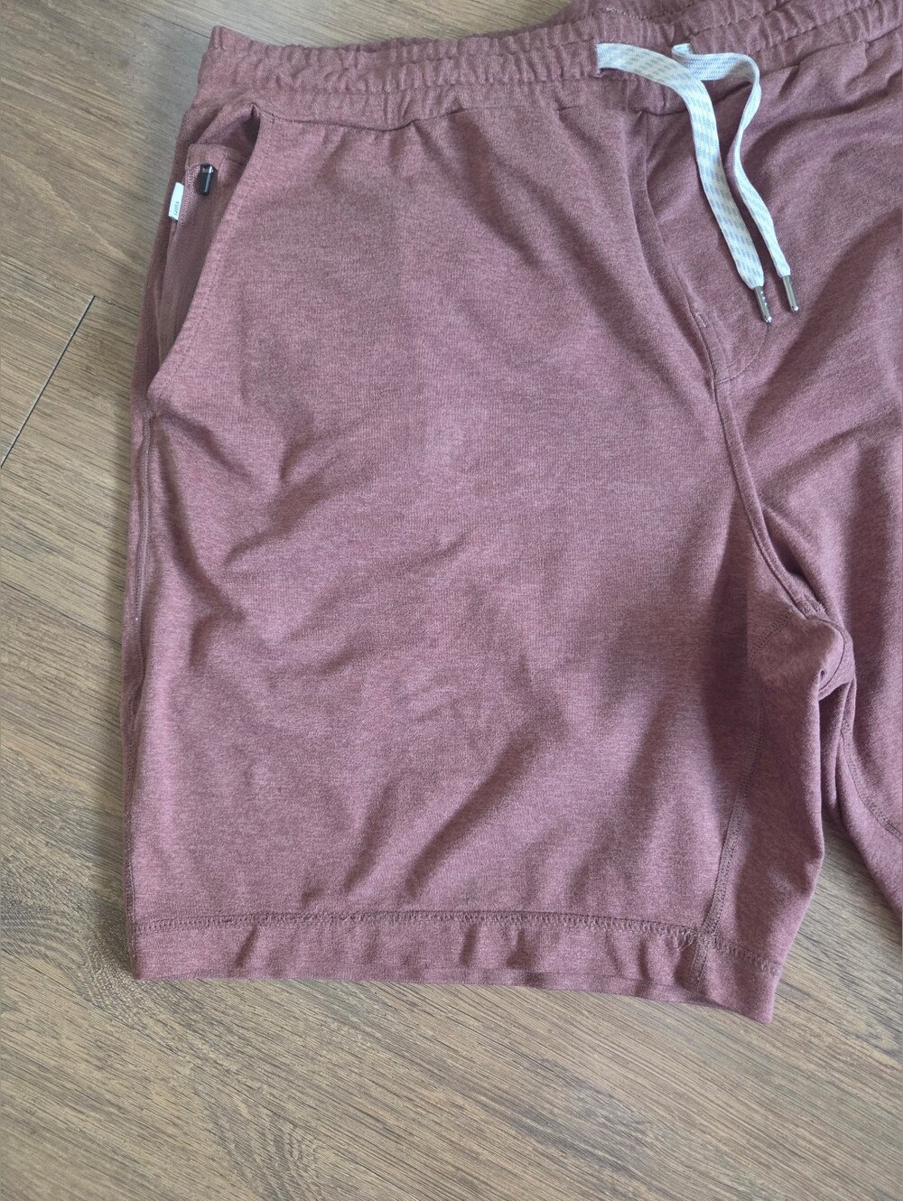 Vuori Men's Ponto Performance Short 7" Sable Heather Color * - Picture 6 of 10